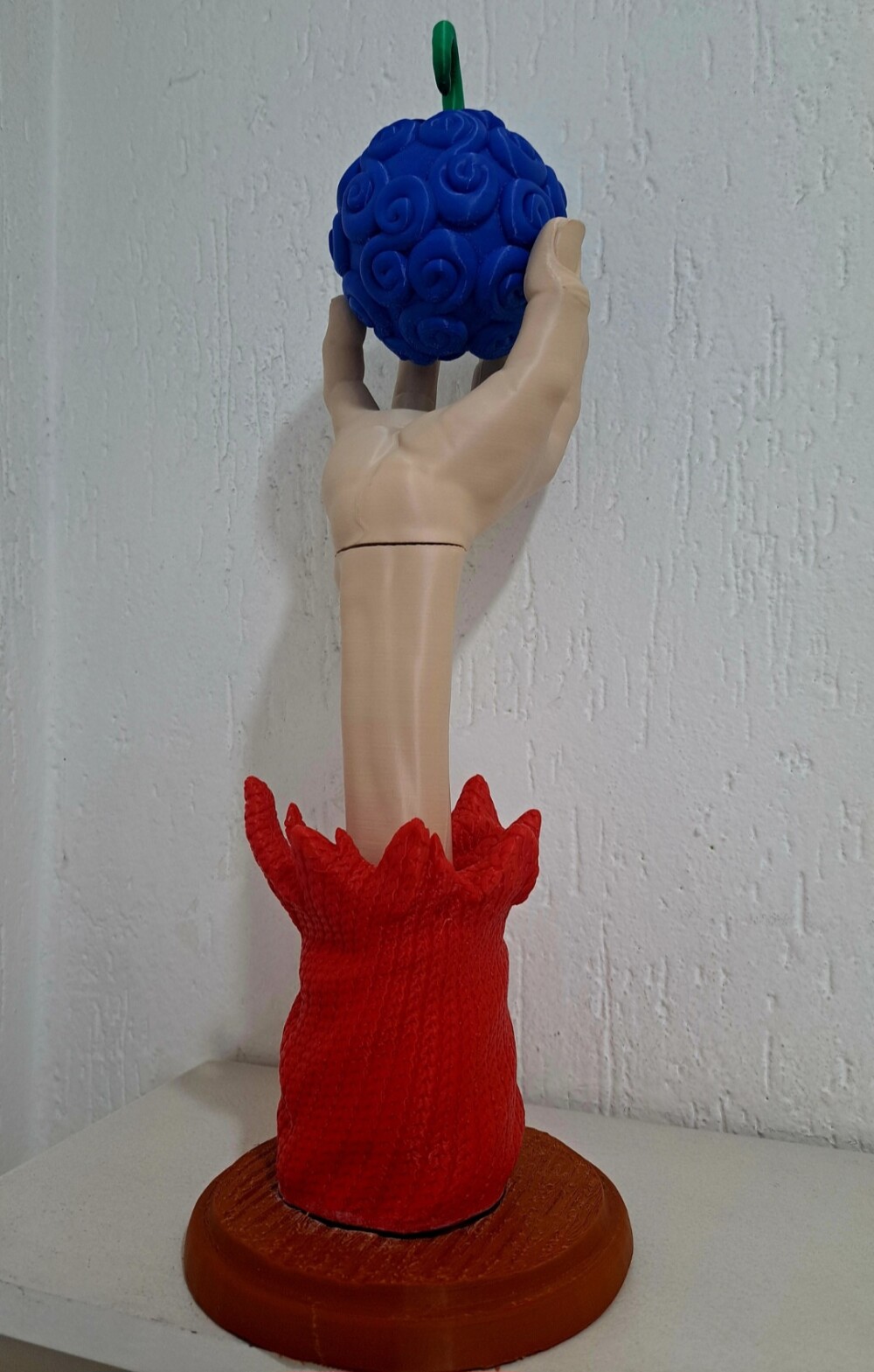 Estátua 3d Braço Luffy Segurando Akuma no Mi Fruta