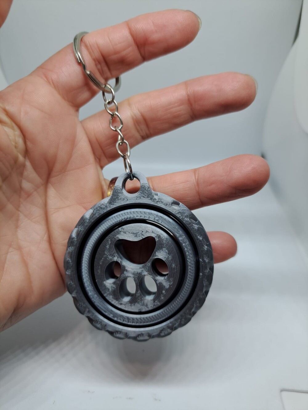 Chaveiro  Giratorio Pata de Cachorro 3D