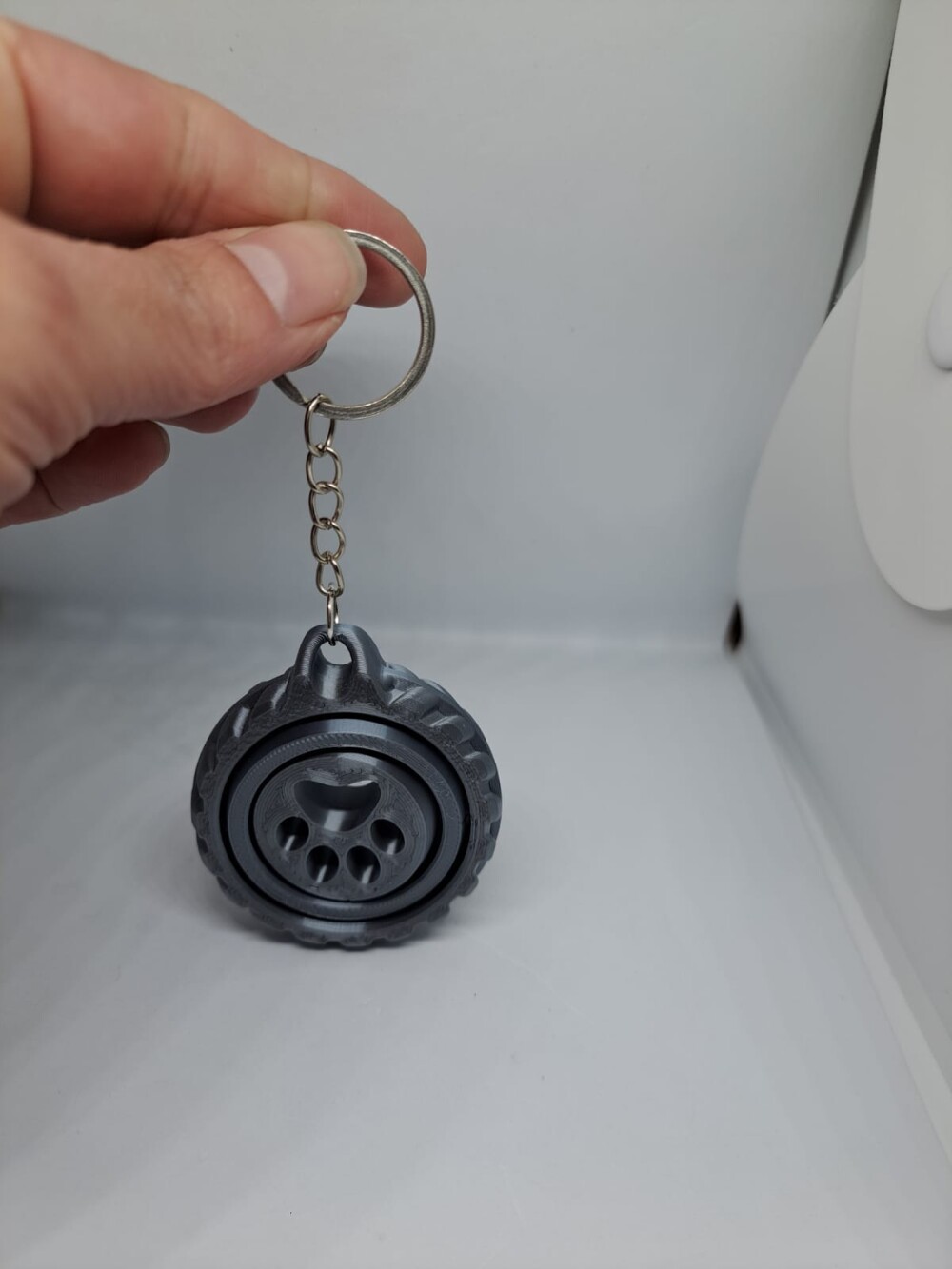 Chaveiro  Giratorio Pata de Cachorro 3D