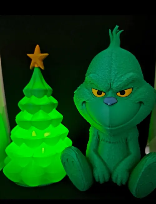 Boneco Grinch e Árvore de Natal 3d
