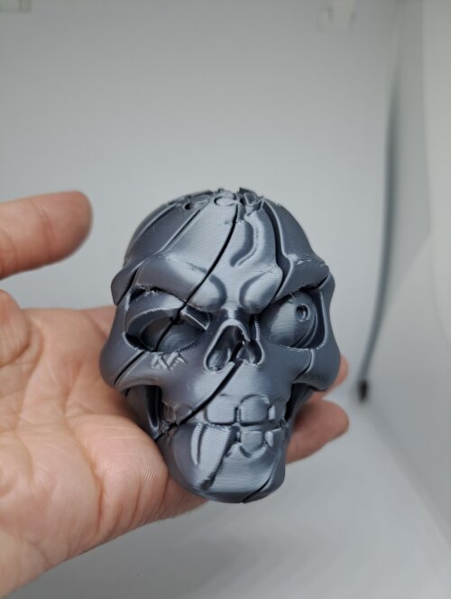 Caveira Torcida 3d Articulada Fidget Antiestresse Diferente