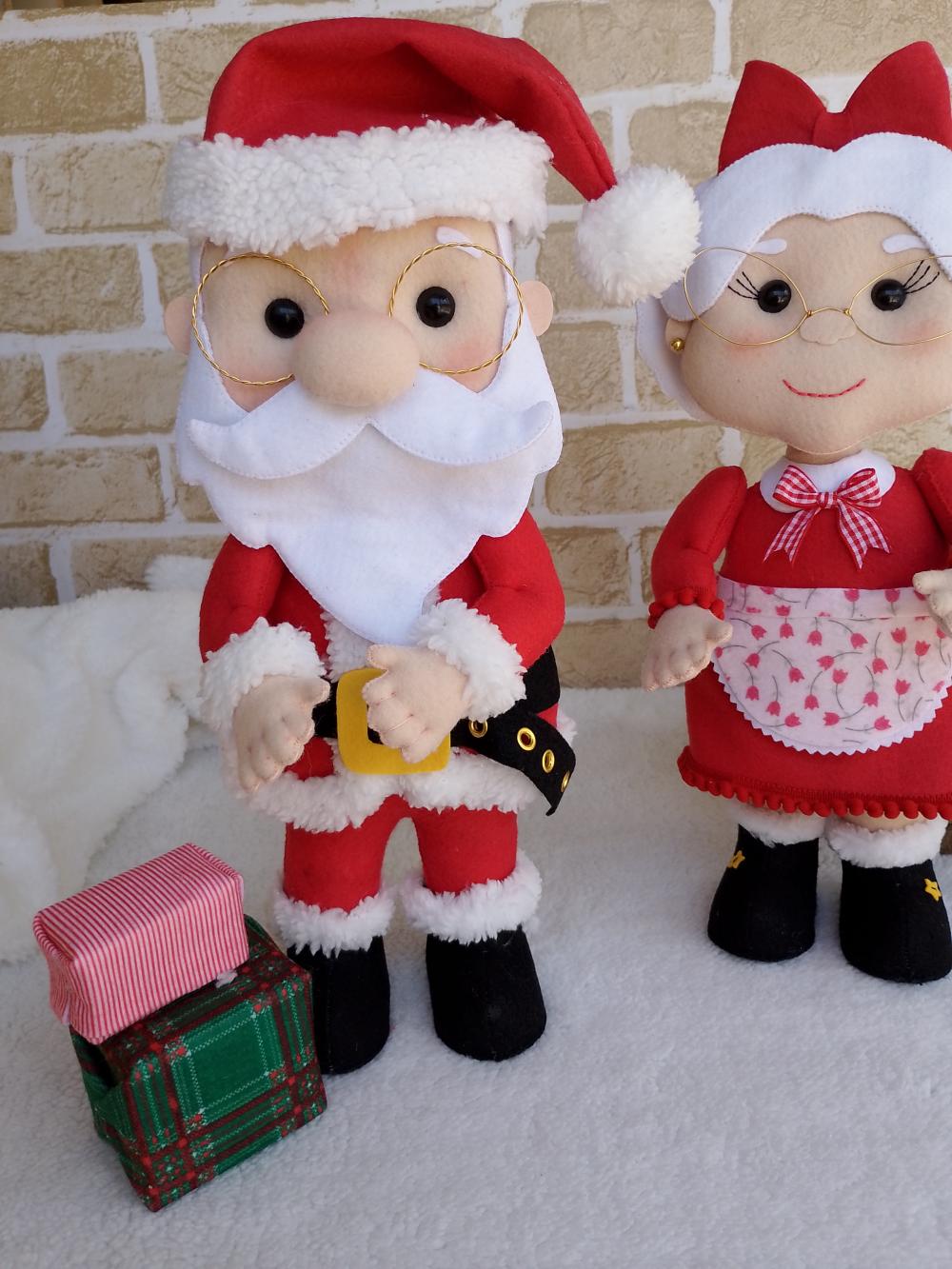 O casal mais amado do Natal pronto para abençoar o seu lar!