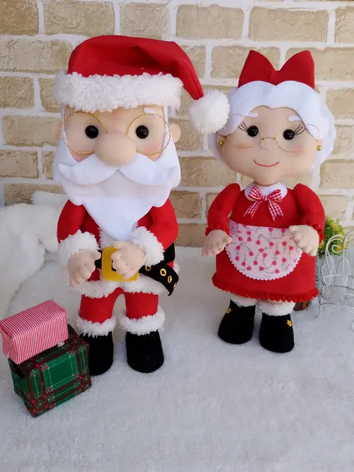 O casal mais amado do Natal pronto para abençoar o seu lar!
