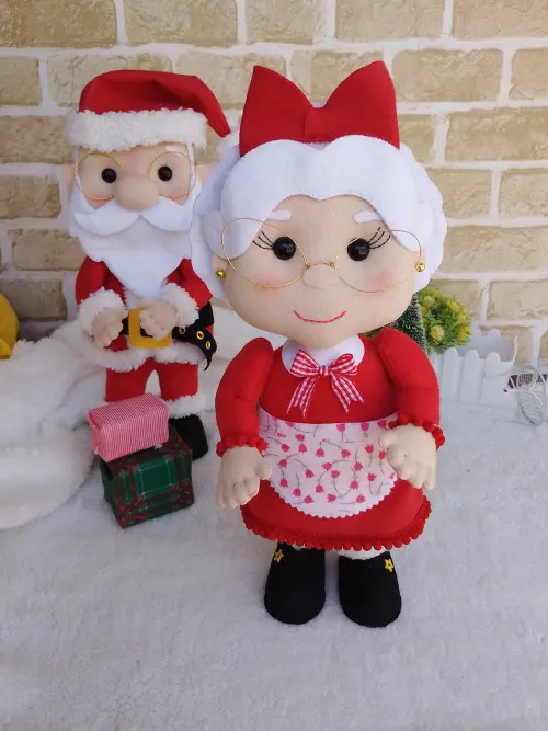 O casal mais amado do Natal pronto para abençoar o seu lar!