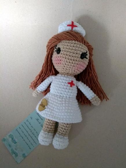 Amigurumi Boneca Enfermeira