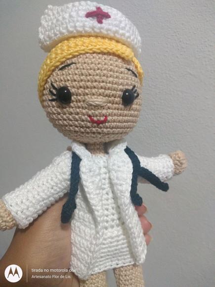 Amigurumi Boneca Enfermeira