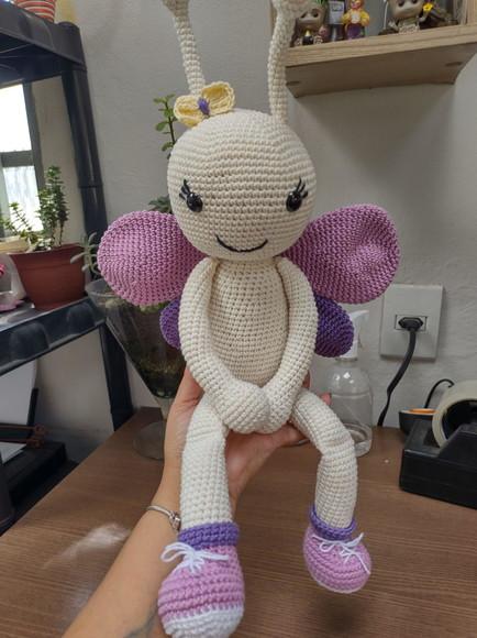 Amigurumi Borboleta Cristal tamanho 50 cm