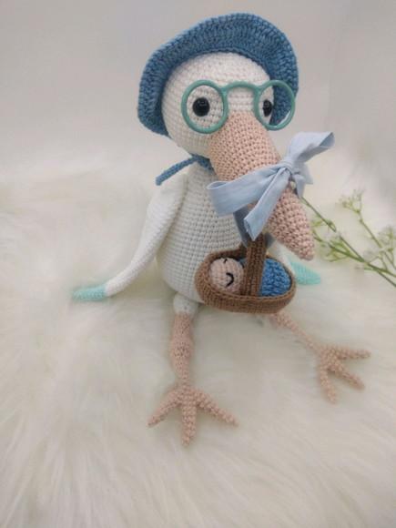 Amigurumi Cegonha com Bebê em Crochê