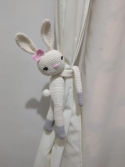 Amigurumi Coelha Menina - crochê
