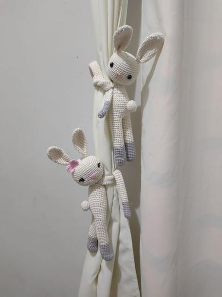 Amigurumi Coelha Menina - crochê