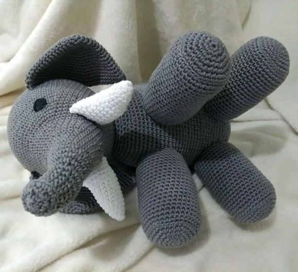Amigurumi Elefante Cinzento