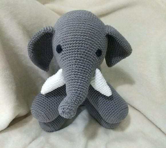 Amigurumi Elefante Cinzento