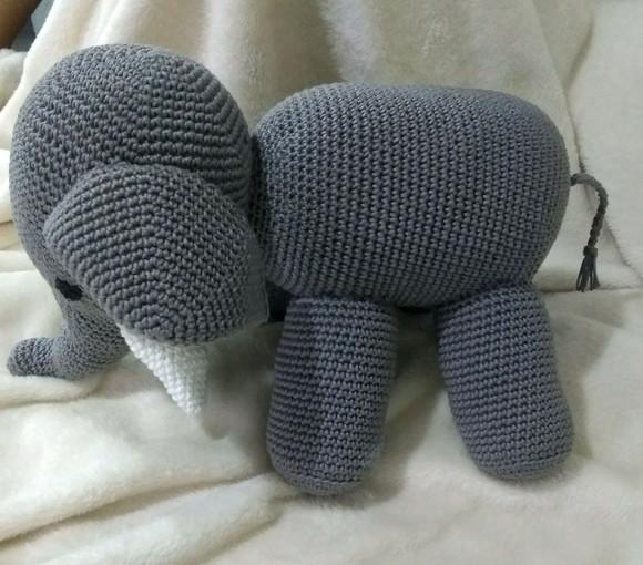 Amigurumi Elefante Cinzento
