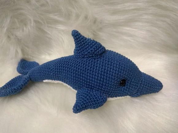 Amigurumi Golfinho feito de crochê