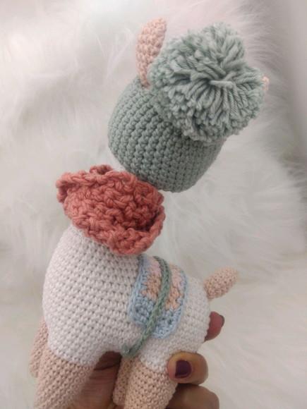 Amigurumi Lhama em Crochê