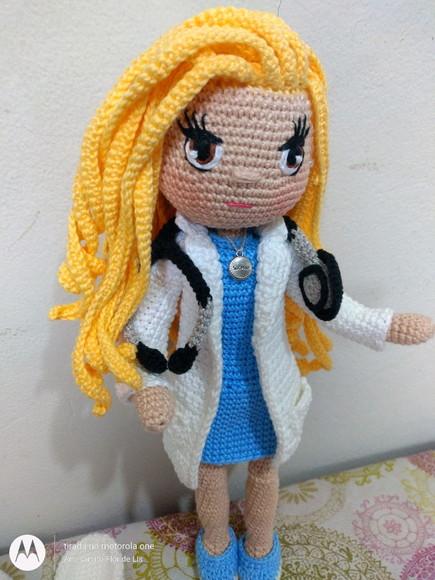Amigurumi Profissões - Médica