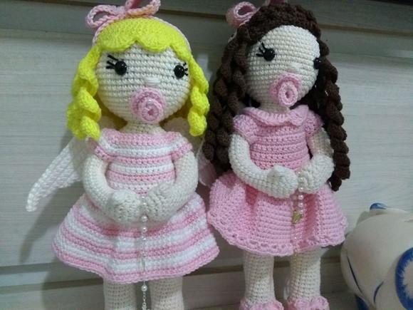 Boneca Angelis com Cachinhos