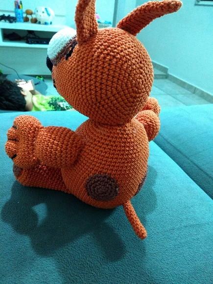 Cachorrinho Linguiça Amigurumi