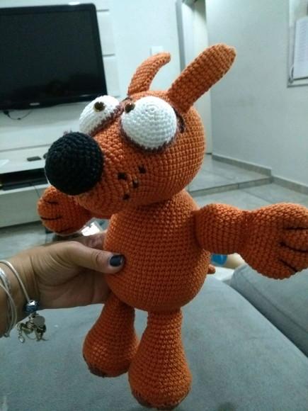 Cachorrinho Linguiça Amigurumi