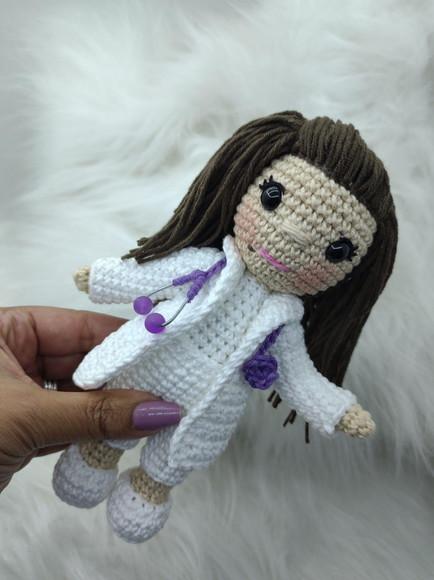 Mini boneca profissão - Médica
