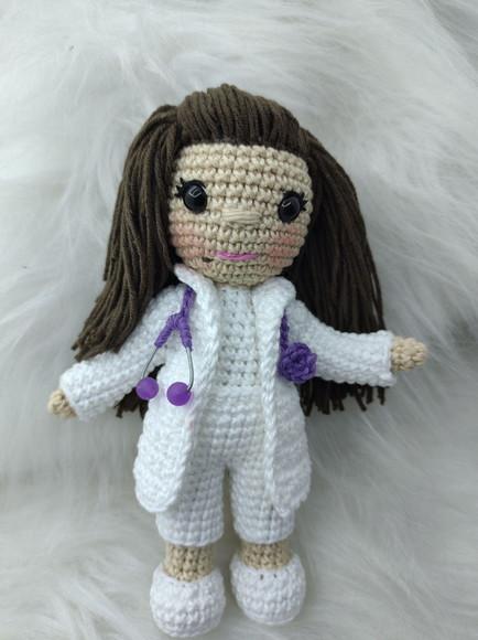 Mini boneca profissão - Médica
