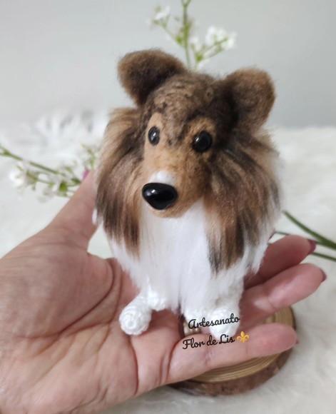 Miniatura Pastor Shetland- Amigurumi de Crochê com Feltragem