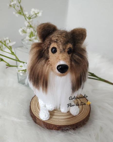 Miniatura Pastor Shetland- Amigurumi de Crochê com Feltragem