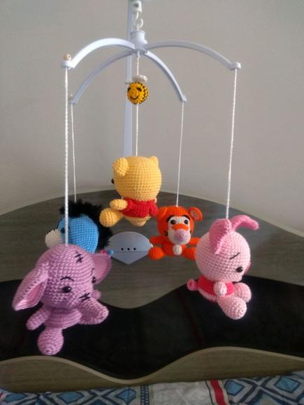Mobile com a Turma do Ursinho Pooh em Amigurumi