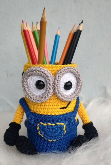 Porta Lápis ou Porta Treco em Crochê Minion
