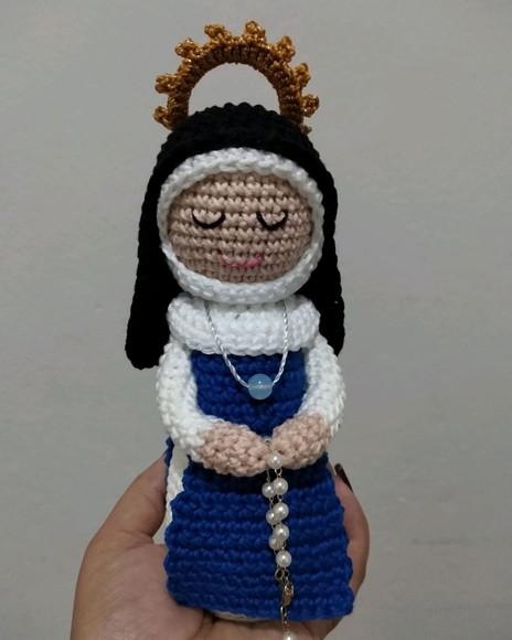Santa Dulce ou Santa Terezinha Crochê
