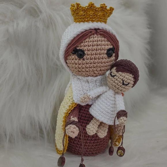 Santinha em crochê - Nossa Senhora do Carmo