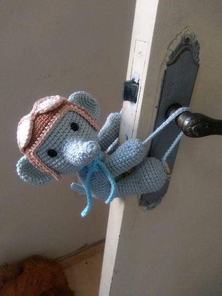 Segura Porta Mini Elefante em Amigurumi
