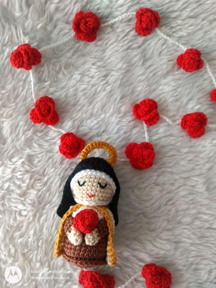 Terço de Crochê com Mini Santinha