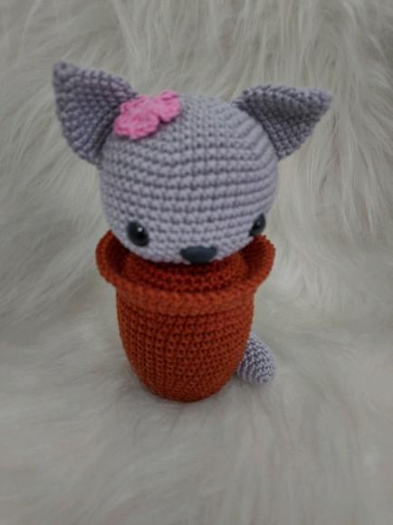 Vaso em crochê com gatinho