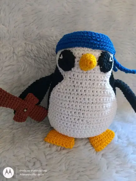 Amigurumi - Boneco Pengu Featherknight de Crochê