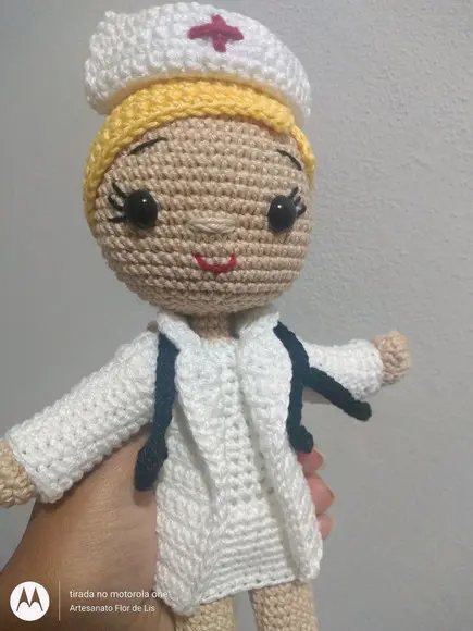 Amigurumi Boneca Enfermeira