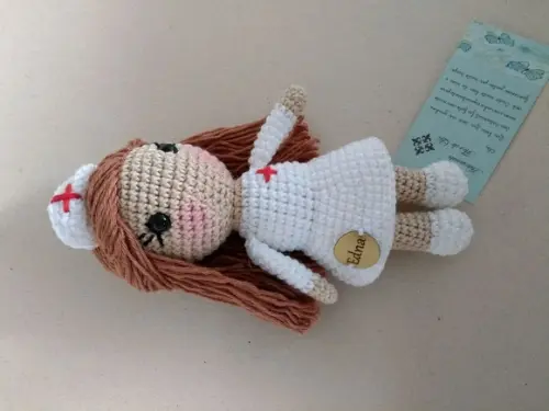 Amigurumi Boneca Enfermeira