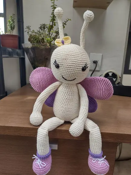 Amigurumi Borboleta Cristal tamanho 50 cm