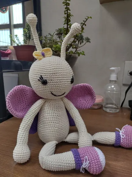 Amigurumi Borboleta Cristal tamanho 50 cm