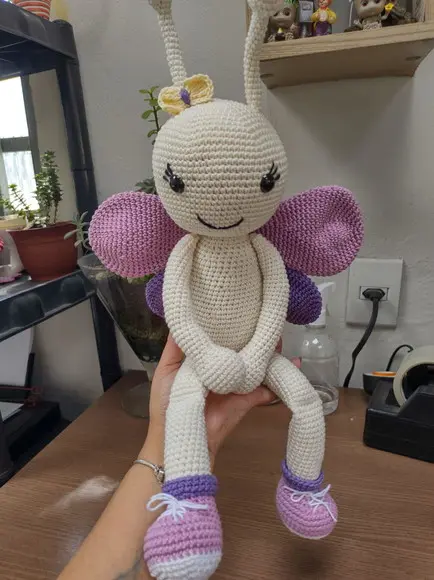 Amigurumi Borboleta Cristal tamanho 50 cm