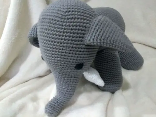 Amigurumi Elefante Cinzento