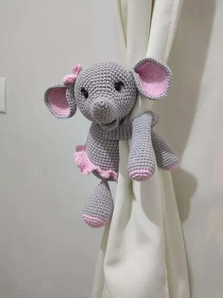 Amigurumi Elefante Menina - Crochê
