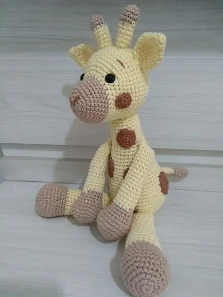 Amigurumi Girafa Dengosa