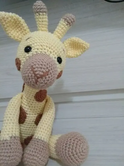Amigurumi Girafa Dengosa