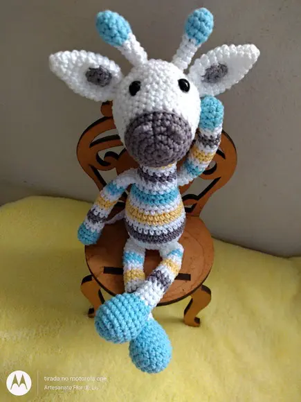 Amigurumi Girafinha Listrada
