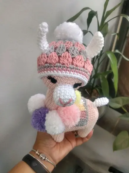 Amigurumi Lhama em Crochê