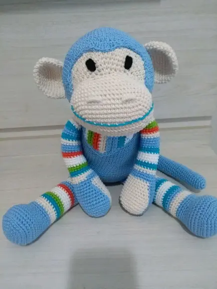 Amigurumi Macaco Colorido