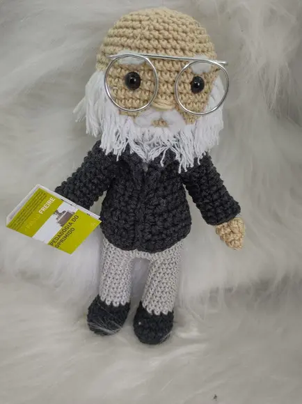 Amigurumi Paulo Freire - Crochê