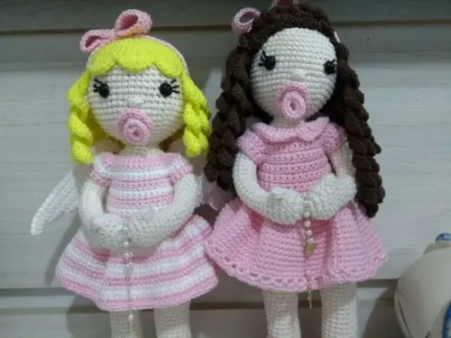 Boneca Angelis com Cachinhos