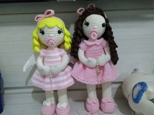 Boneca Angelis com Cachinhos